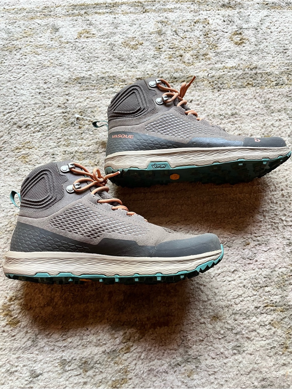 Vasque Breeze LT NTX Mid Hiking Boots - Waterproof - Picture 4 of 8